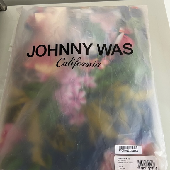 JOHNNY WAS Amorina The Bobbie Crop Set - Picture 10 of 11